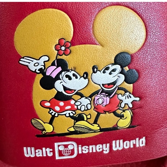 Disney X Coach Sport Slide With Mickey Mouse And Minnie Mouse. - Picture 10 of 14